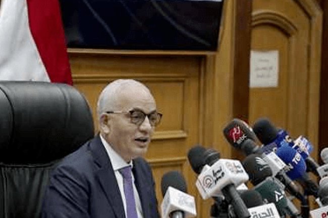 قرار عاجل من التعليم بتخفيف المناهج لصفوف النقل